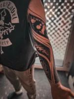 Thanks Max
Full Sleeve in Progress 

Book Appointment l Termin buchen:
https://linktr.ee/riotphil

#tattoo #tattoos #ornament
Studio: @sandflooo