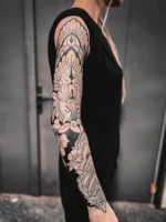 Thanks @moon_child0089 
full sleeve with cover up behind the black areas
done in 2 sessions 

Book Appointment l Termin buchen:
https://linktr.ee/riotphil

#tattoo #tattoos #ornament #graz #wels