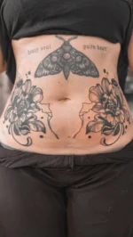 Thanks @__magda.url__
Symmetrical Flowers on her bellyBook Appointment l Termin buchen:
https://ionink.studio#tattoo #tattoos #ornament #graz #wels